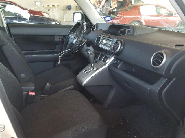 JTLKE50EX81001833 - 2008 TOYOTA SCION XB Weiß Foto 5