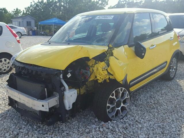 ZFBCFADH1GZ038234 - 2016 FIAT 500L TREKK YELLOW photo 2