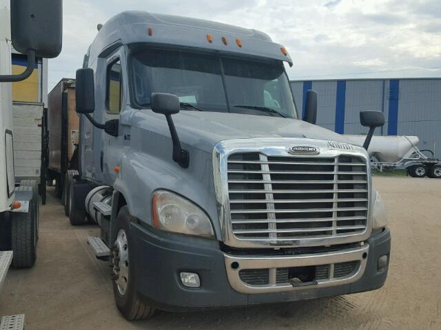 1FUJGLDV6FLGD9375 - 2015 FREIGHTLINER CASCADIA 1 GRAY photo 1