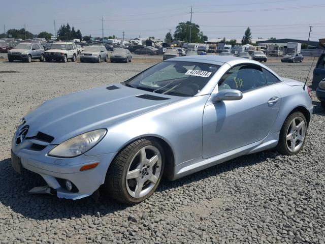 WDBWK56F76F100226 - 2006 MERCEDES-BENZ SLK 350 SILVER photo 2