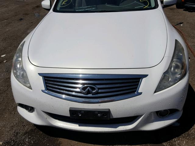 JN1DV6AP6BM604359 - 2011 INFINITI G25 BASE WHITE photo 9