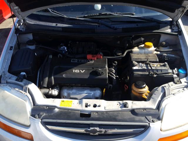 KL1TD66696B633469 - 2006 CHEVROLET AVEO BASE Srebrny zdjęcie 7