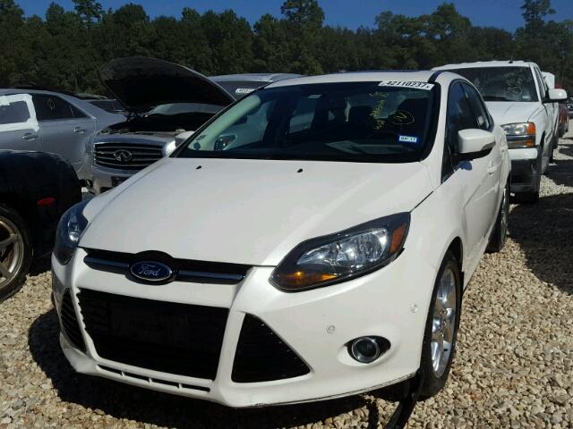 1FADP3J22DL151222 - 2013 FORD FOCUS TITA WHITE photo 2