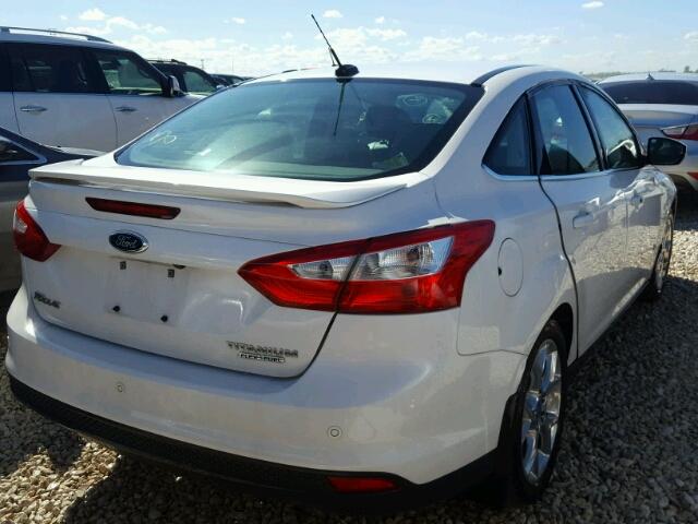 1FADP3J22DL151222 - 2013 FORD FOCUS TITA WHITE photo 4