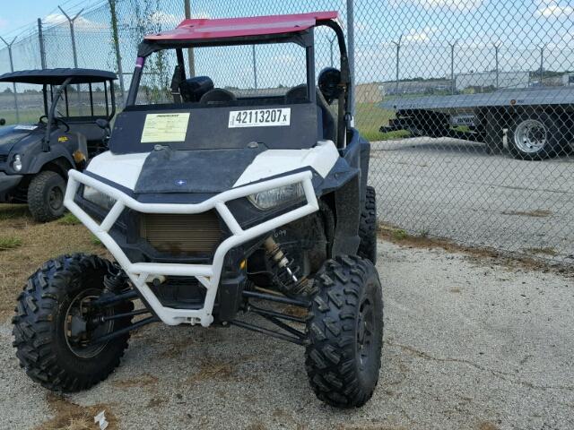 3NSVBA878GH102572 - 2016 POLARIS RZR WHITE photo 2