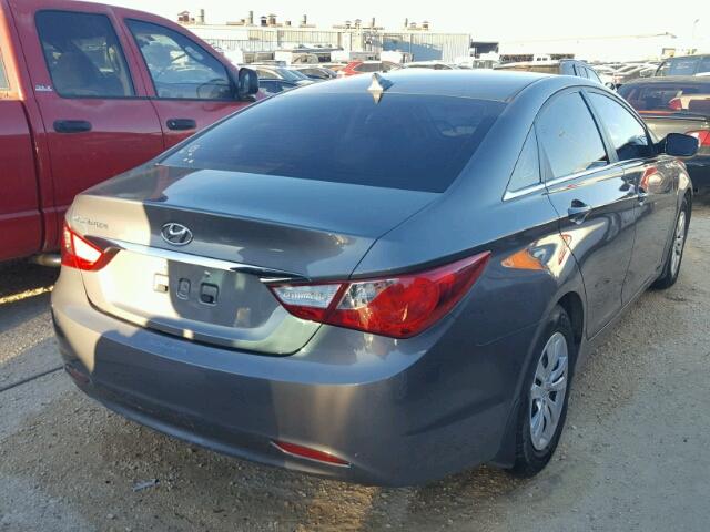 5NPEB4AC3BH217371 - 2011 HYUNDAI SONATA GLS GRAY photo 4