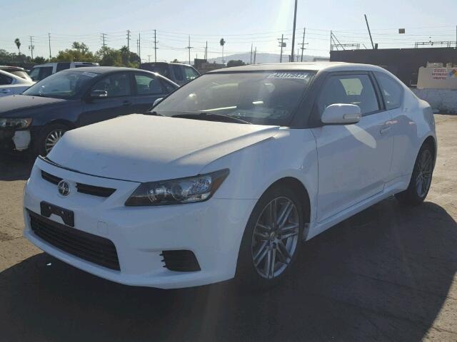 JTKJF5C73D3055709 - 2013 TOYOTA SCION TC WHITE photo 2