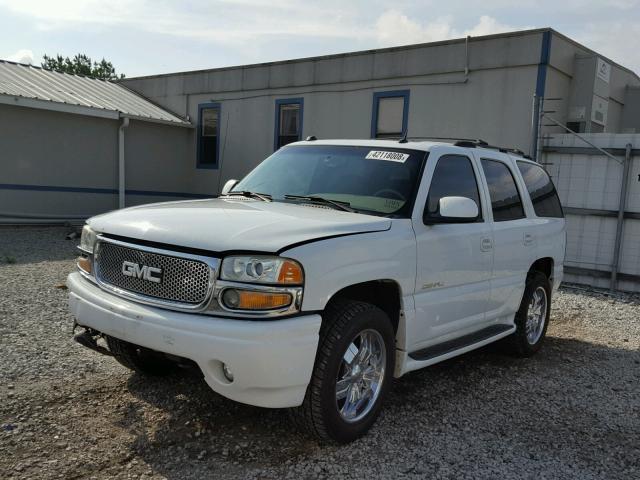 1GKEK63U45J114199 - 2005 GMC YUKON DENA WHITE photo 2