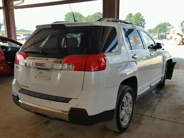 2CTALWEC5B6446290 - 2011 GMC TERRAIN SL WHITE photo 4