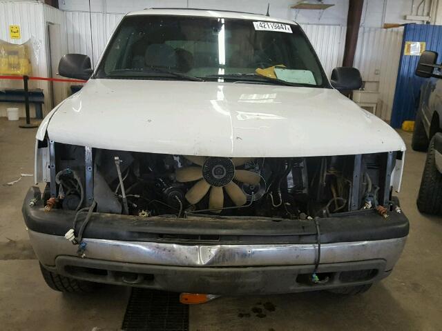 1GNEK13Z22J159851 - 2002 CHEVROLET TAHOE WHITE photo 9