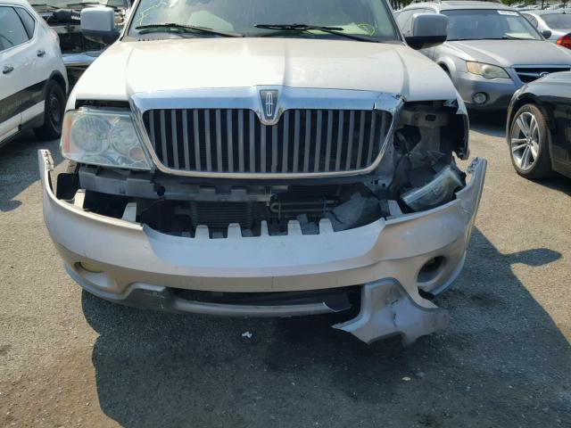 5LMFU27RX3LJ30409 - 2003 LINCOLN NAVIGATOR 银色 照片 9