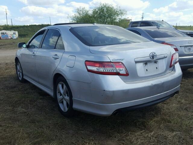4T1BF3EK5AU016140 - 2010 TOYOTA CAMRY BASE SILVER photo 3