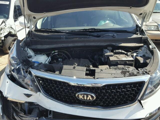 KNDPB3AC4F7753548 - 2015 KIA SPORTAGE WHITE photo 7