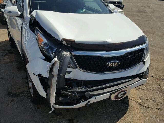 KNDPB3AC4F7753548 - 2015 KIA SPORTAGE WHITE photo 9