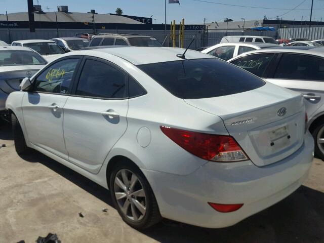 KMHCU4AE5DU327426 - 2013 HYUNDAI ACCENT GLS WHITE photo 3