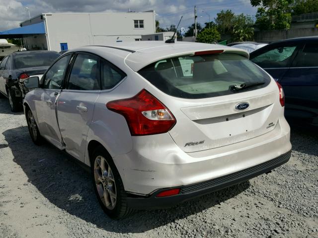 1FAHP3M20CL419938 - 2012 FORD FOCUS SEL WHITE photo 3