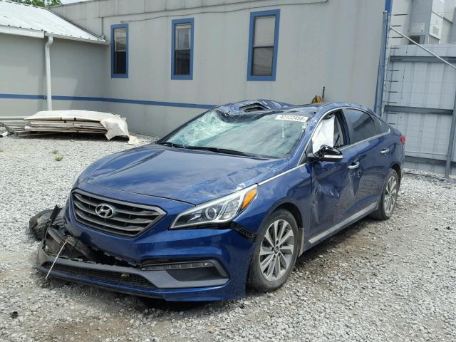 5NPE34AF3HH437240 - 2017 HYUNDAI SONATA SPO BLUE photo 2