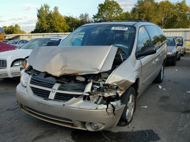 2D4GP44L26R649743 - 2006 DODGE GRAND CARA CREAM photo 2