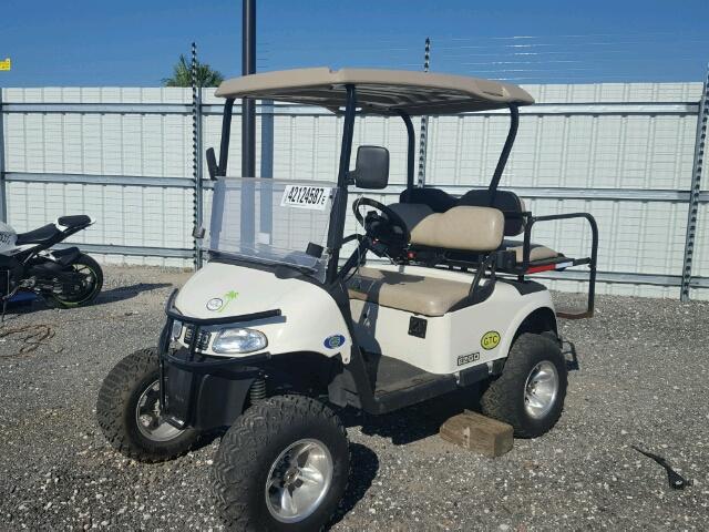 5087712 - 2010 EZ GOLFCART WHITE photo 2