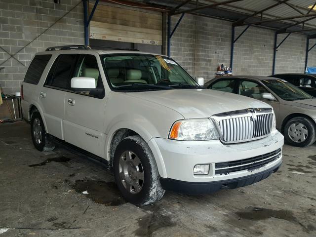5LMFU28506LJ27745 - 2006 LINCOLN NAVIGATOR 白色 照片 1