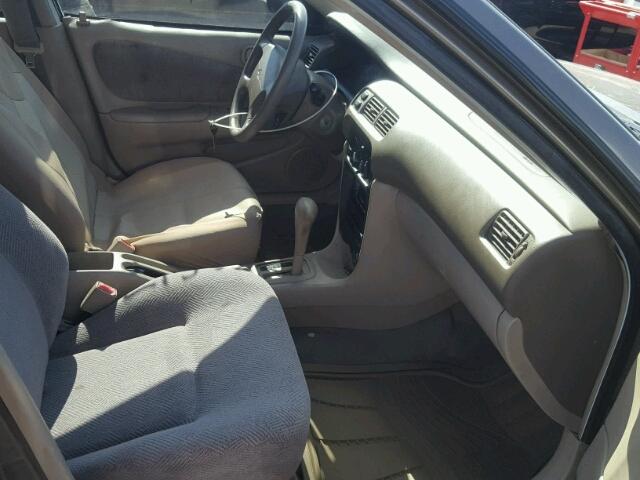 1Y1SK5289YZ422032 - 2000 CHEVROLET GEO PRIZM 金色 照片 5