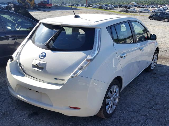 1N4AZ0CP9FC325794 - 2015 NISSAN LEAF S WHITE photo 4