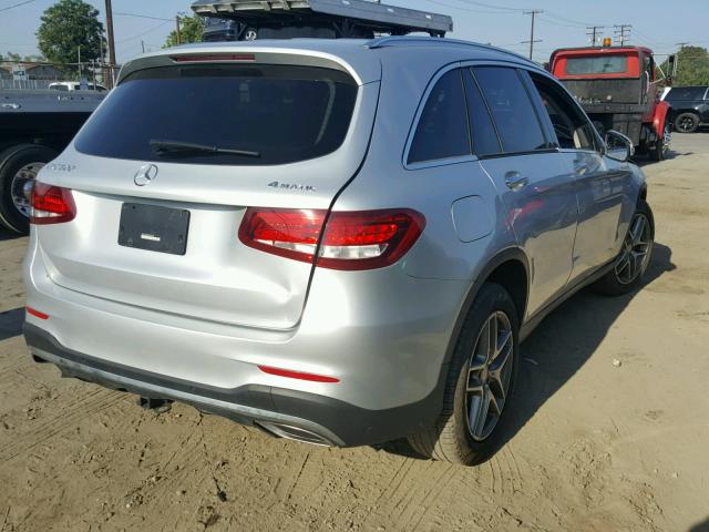 WDC0G4KB0GF093735 - 2016 MERCEDES-BENZ GLC 300 4M SILVER photo 4