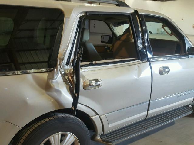 5LMFU27587LJ05978 - 2007 LINCOLN NAVIGATOR თაფლისფერი ფოტო 9