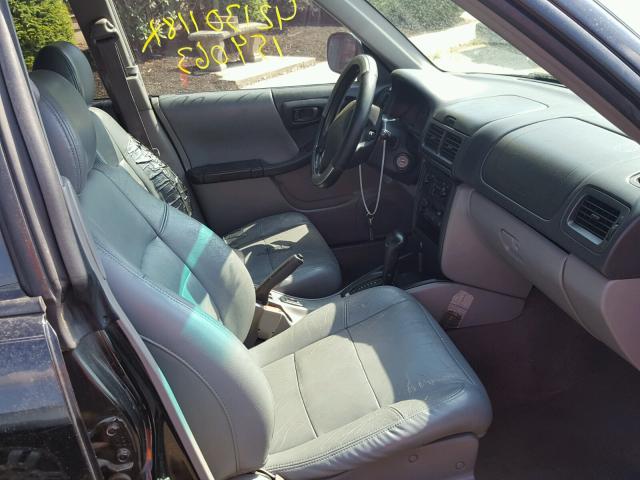 JF1SF655XWH769071 - 1998 SUBARU FORESTER S 黑色 照片 5