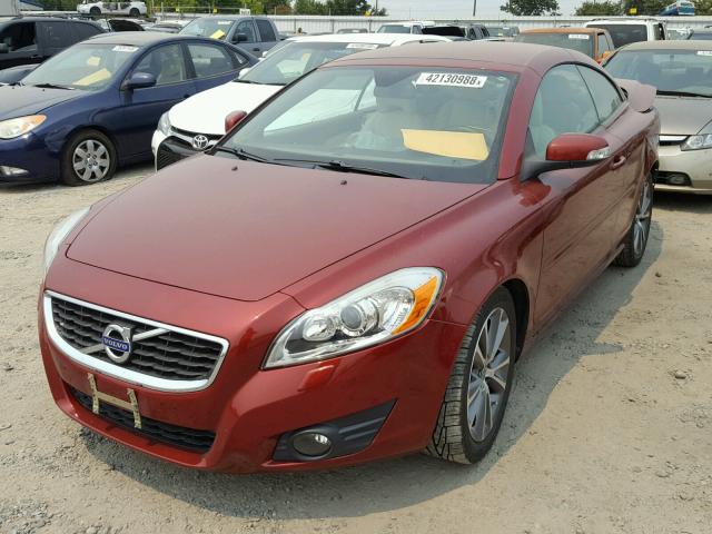 YV1672MC7CJ131134 - 2012 VOLVO C70 T5 RED photo 2