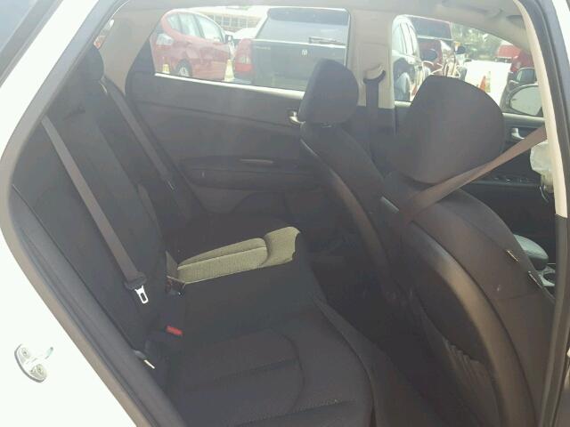 KNAGT4L37G5103199 - 2016 KIA OPTIMA WHITE photo 6