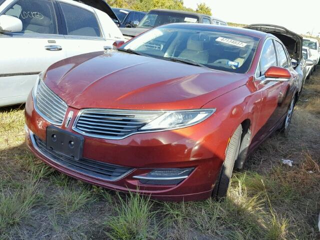 3LN6L2G92ER809066 - 2014 LINCOLN MKZ RED photo 2