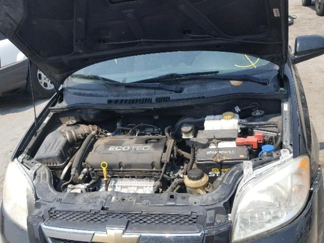 KL1TD56E59B363159 - 2009 CHEVROLET AVEO LS BLACK photo 7