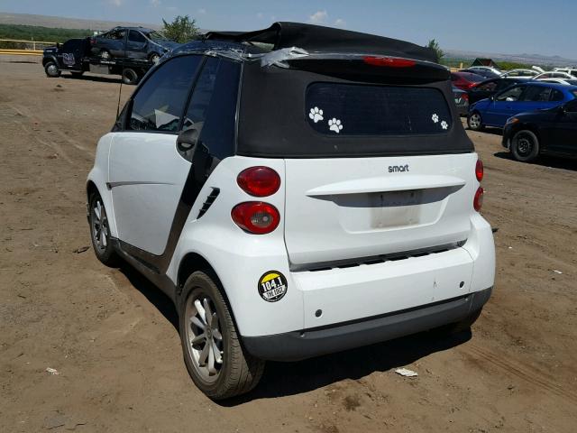 WMEEK31X78K195030 - 2008 SMART FORTWO PAS WHITE photo 3