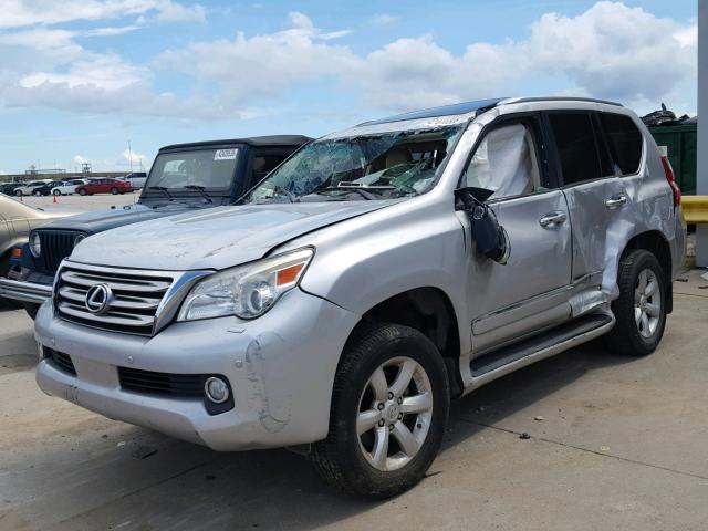 JTJJM7FX2B5022672 - 2011 LEXUS GX PREMIUM SILVER photo 2