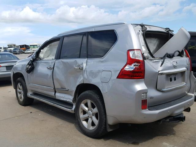 JTJJM7FX2B5022672 - 2011 LEXUS GX PREMIUM SILVER photo 3