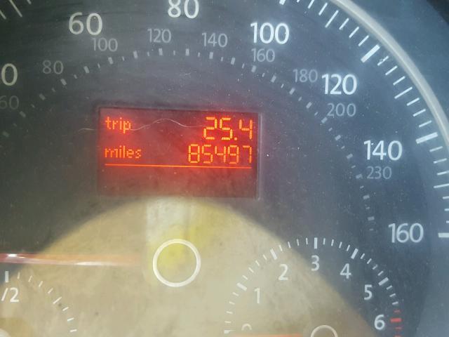 3VWPW3AG6AM021070 - 2010 VOLKSWAGEN NEW BEETLE 黑色 照片 8