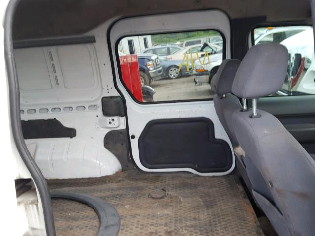 NM0LS6BN4AT019392 - 2010 FORD TRANSIT CO WHITE photo 6