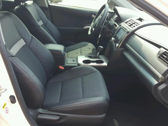 4T1BF1FKXDU717778 - 2013 TOYOTA CAMRY L 白色 照片 5