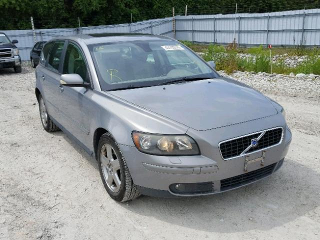 YV1MJ682552066640 - 2005 VOLVO V50 T5 GRAY photo 1