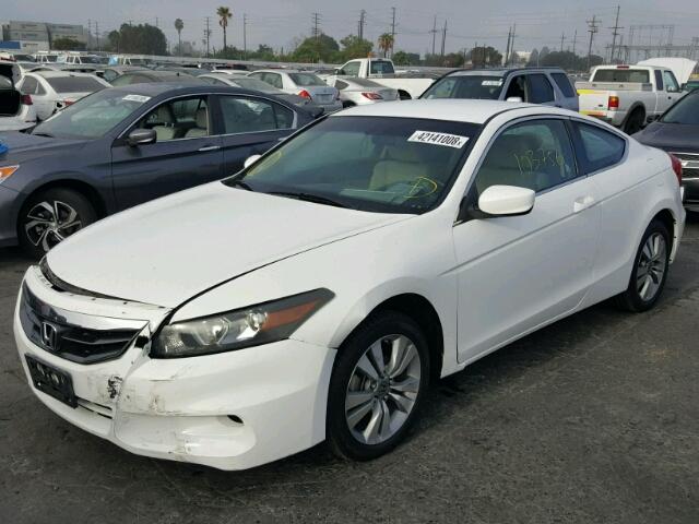 1HGCS1B35BA004189 - 2011 HONDA ACCORD LX- WHITE photo 2