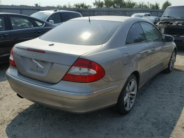 WDBTJ56J26F184109 - 2006 MERCEDES-BENZ CLK 350 GRAY photo 4