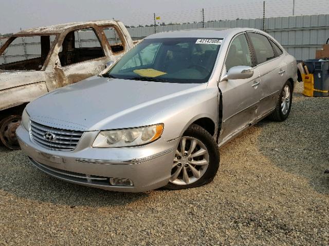 KMHFC46FX7A154610 - 2007 HYUNDAI AZERA SE SILVER photo 2