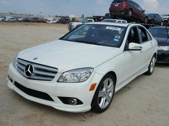 WDDGF5EB3AR120544 - 2010 MERCEDES-BENZ C WHITE photo 2