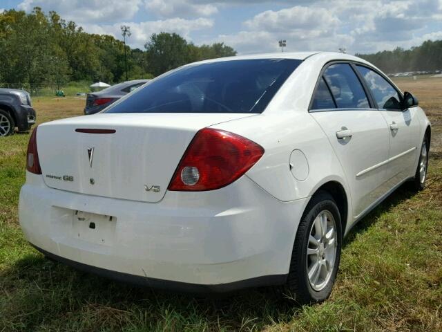 1G2ZG558X64130811 - 2006 PONTIAC G6 WHITE photo 4