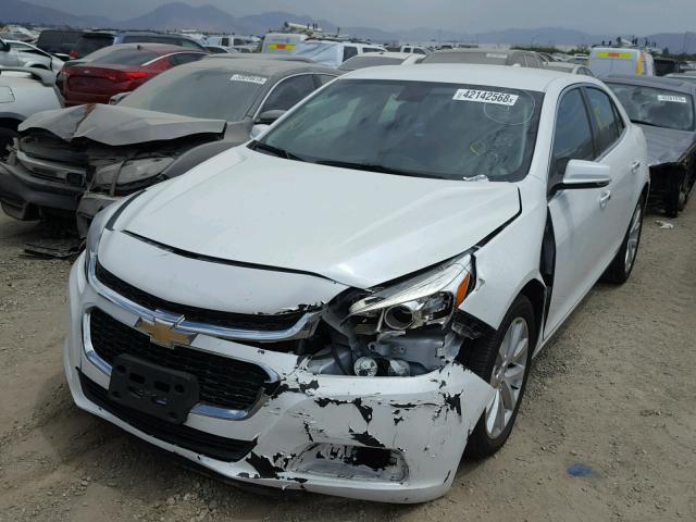 1G11E5SAXGU157037 - 2016 CHEVROLET MALIBU LIM WHITE photo 2