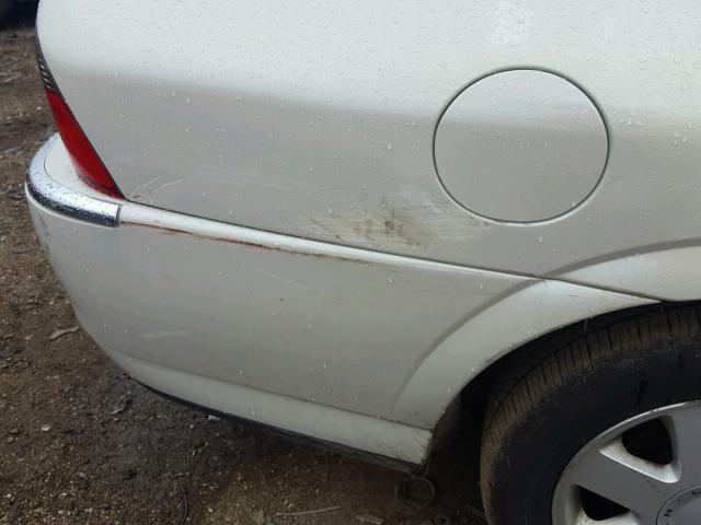 1LNHM86S35Y602748 - 2005 LINCOLN LS WHITE photo 9