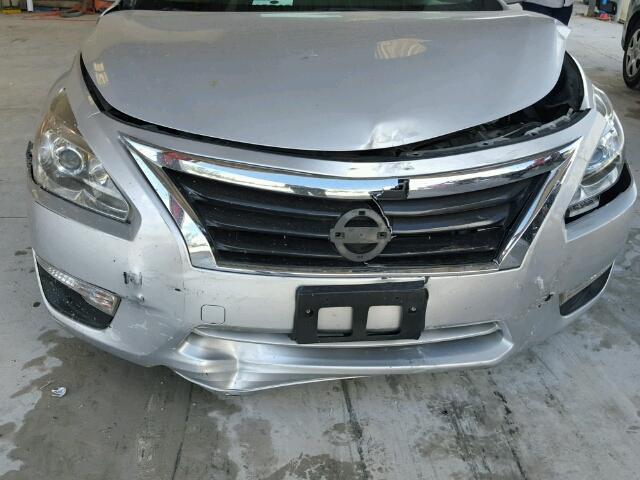 1N4AL3AP1FN329316 - 2015 NISSAN ALTIMA SILVER photo 9