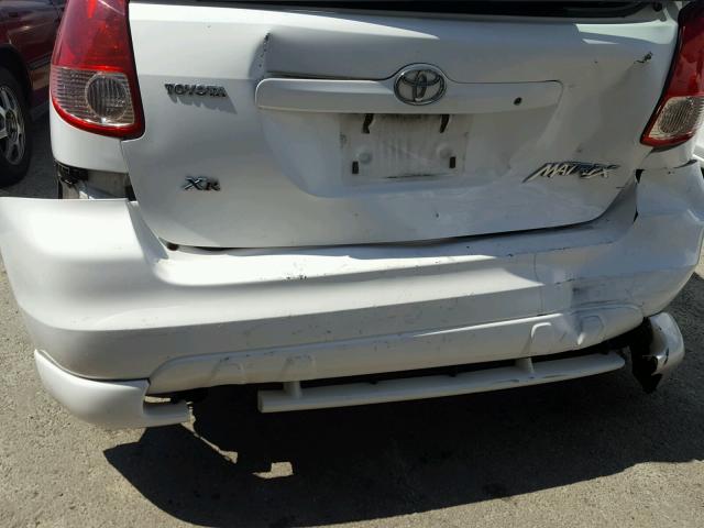 2T1KR32E24C299334 - 2004 TOYOTA COROLLA MA WHITE photo 9