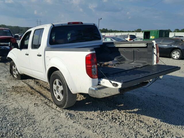 1N6AD07U58C414142 - 2008 NISSAN FRONTIER C WHITE photo 3